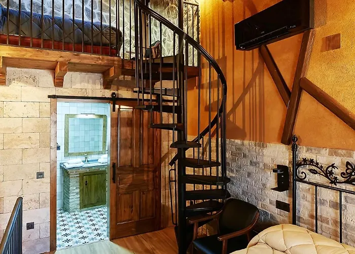 Divino Morales Lejlighed *